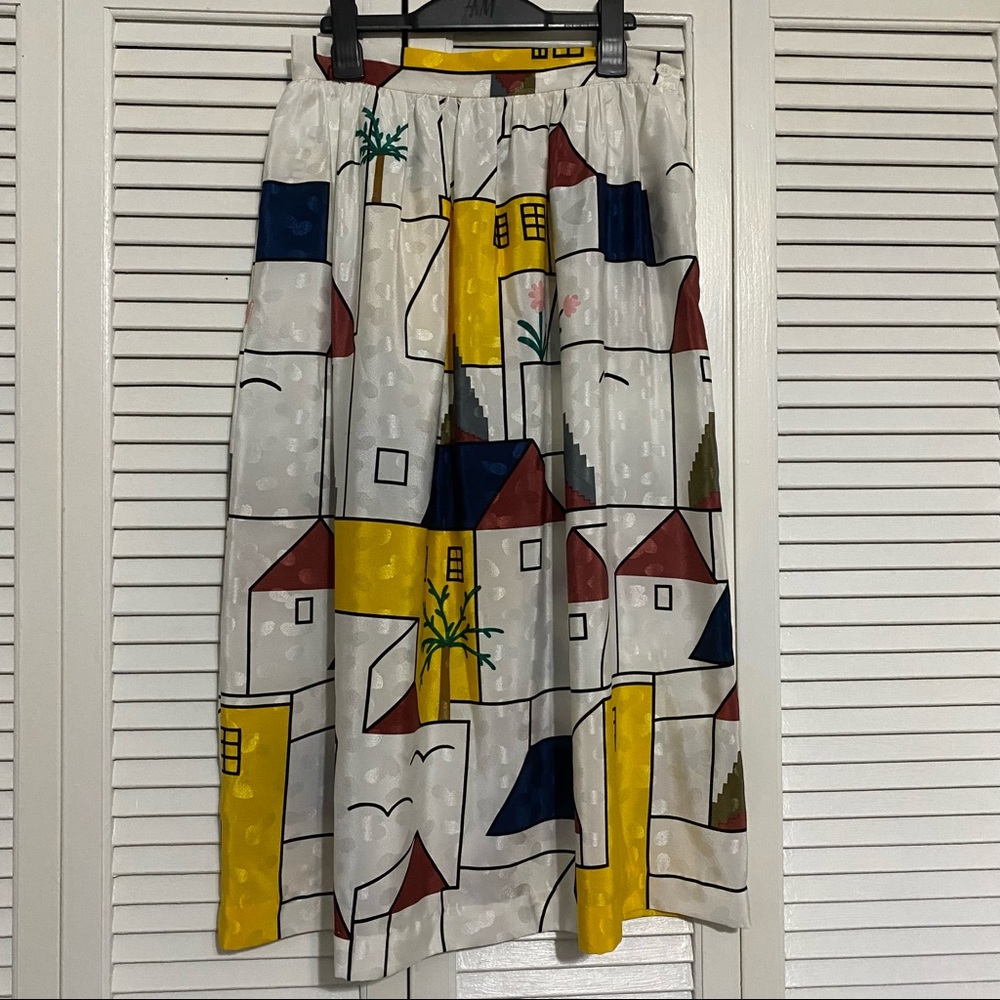 Vintage midi skirt with pockets